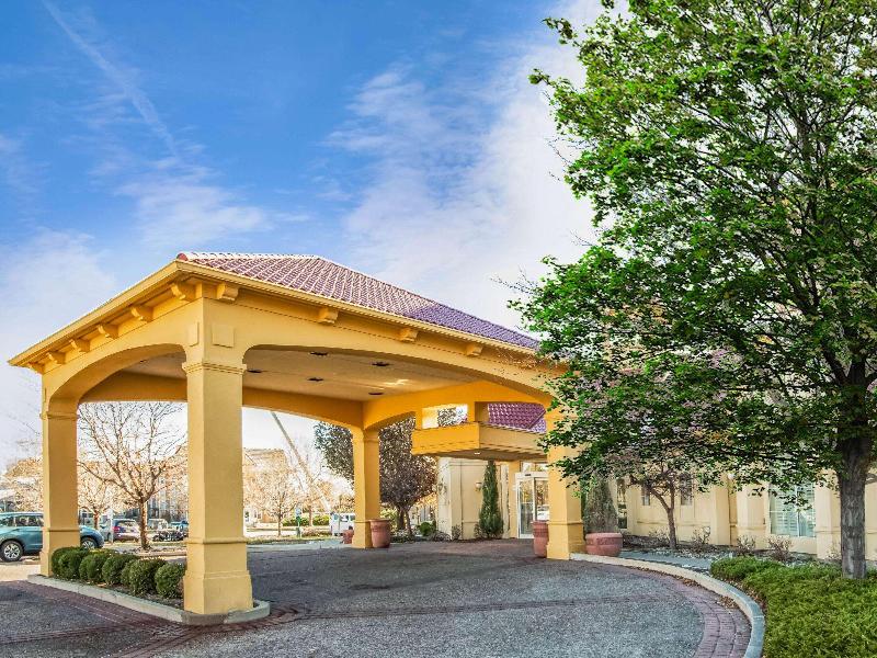 La Quinta Inn & Suites Colorado Springs South AP