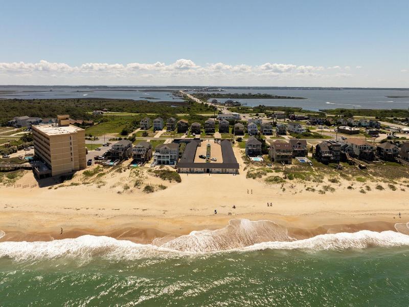 Dolphin Oceanfront Motel