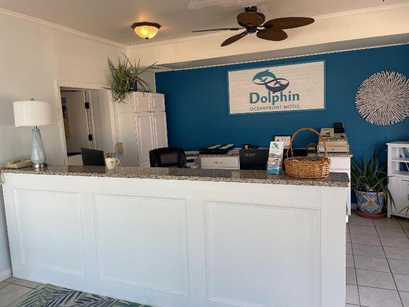 Dolphin Oceanfront Motel