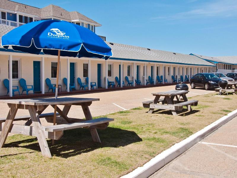 Dolphin Oceanfront Motel