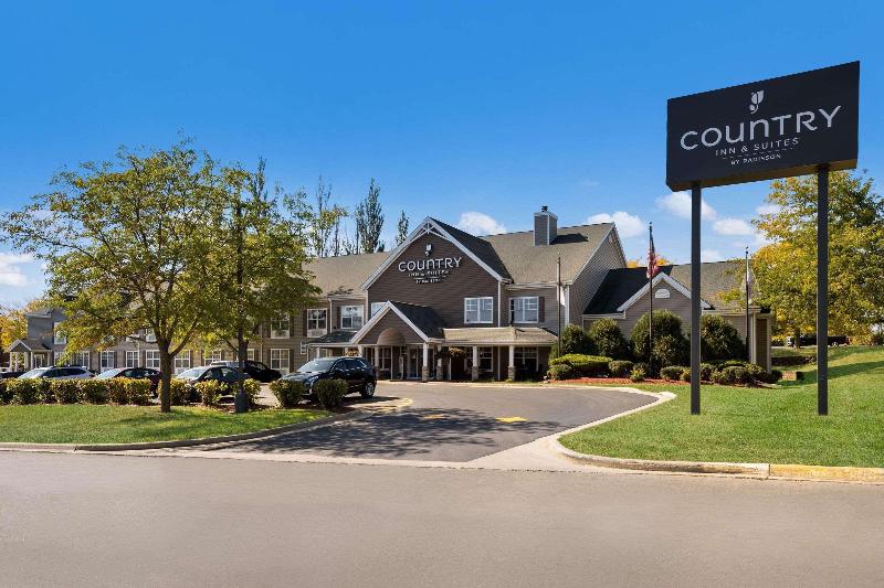 Country Inn & Suites Freeport image
