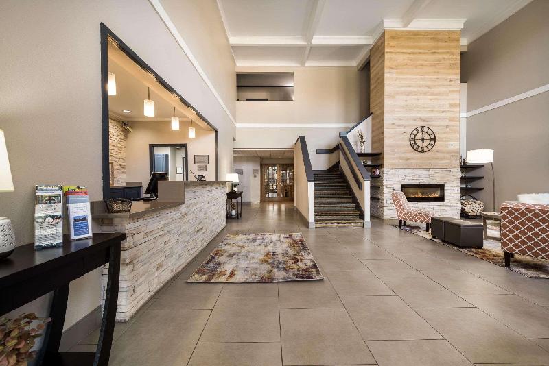 Country Inn & Suites Freeport image