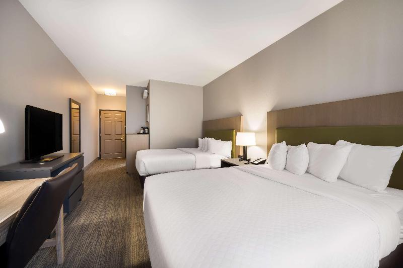 Country Inn & Suites Freeport image