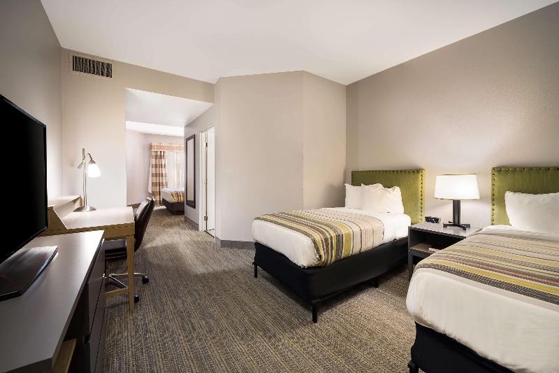 Country Inn & Suites Freeport image