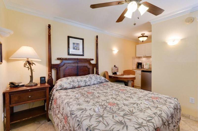 Flamingo Inn image