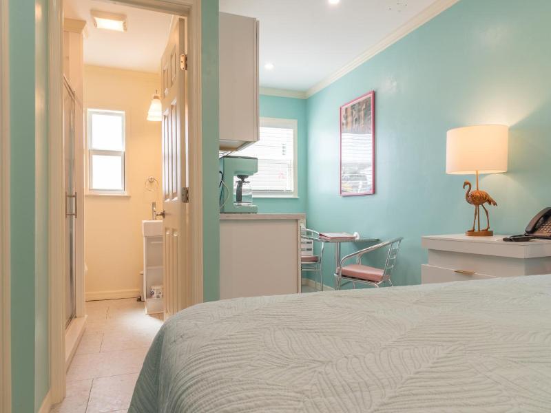 Flamingo Inn image