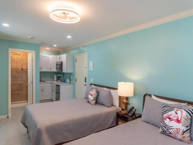 Flamingo Inn image
