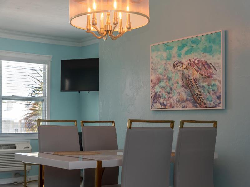 Flamingo Inn image