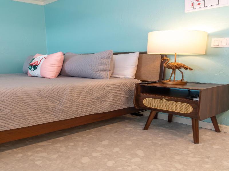 Flamingo Inn image