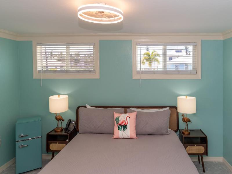 Flamingo Inn image