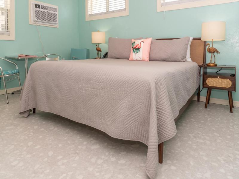 Flamingo Inn image