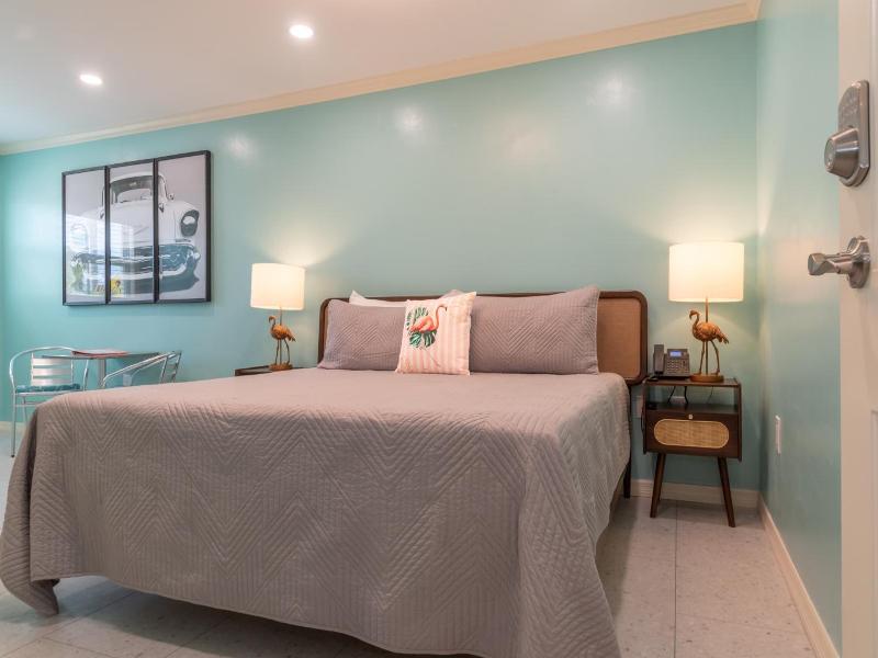 Flamingo Inn image