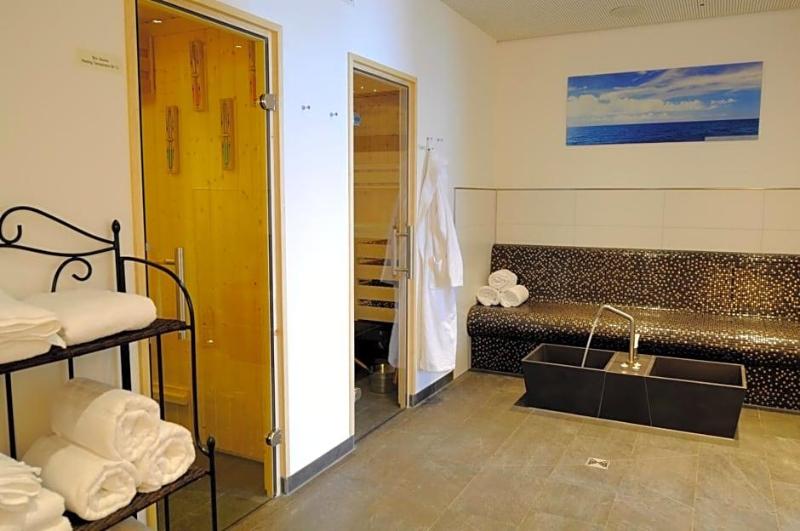 Seehotel Off image