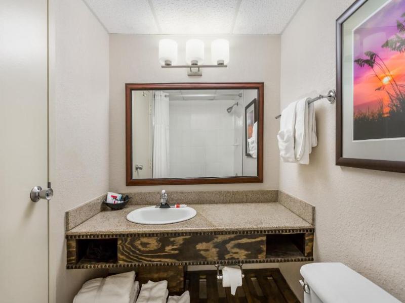 Ramada Plaza by Wyndham Nags Head Oceanfront image