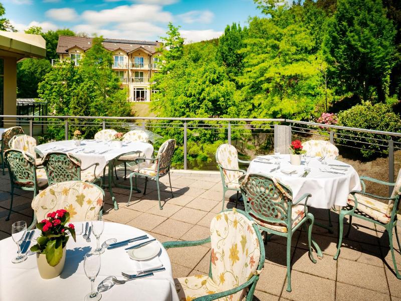 Villa Marburg im Park image