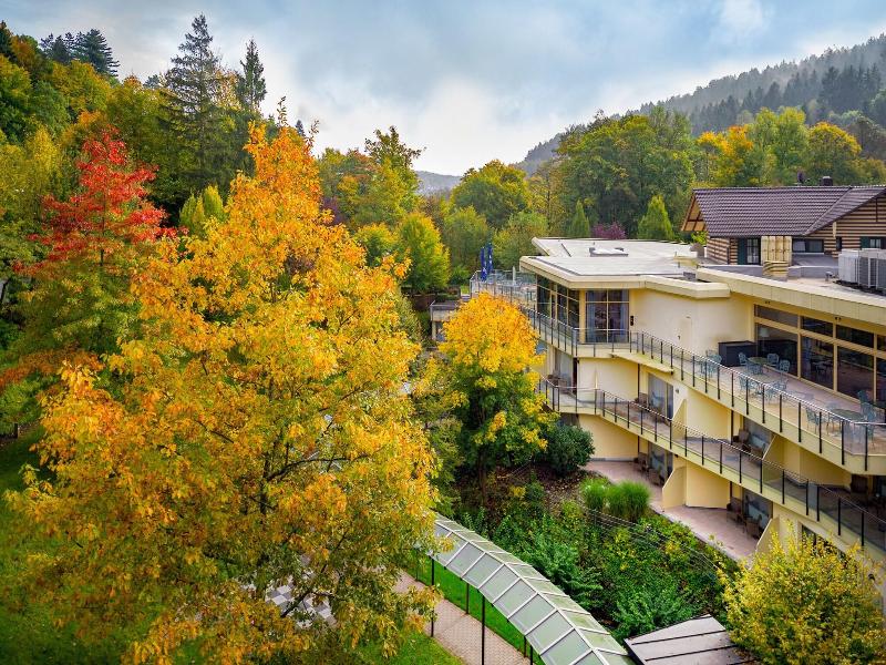 Villa Marburg im Park image