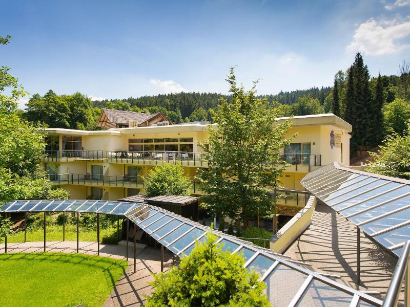 Villa Marburg im Park image