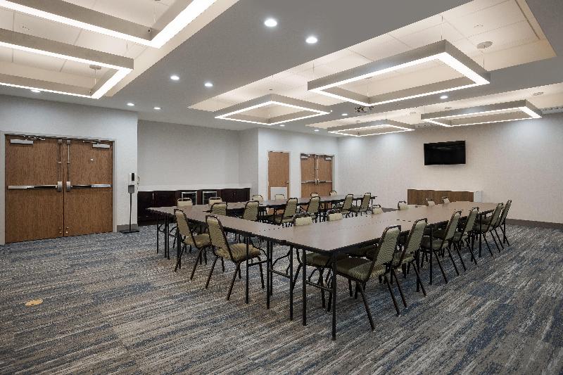 Holiday Inn Express & Suites Perry By IHG image