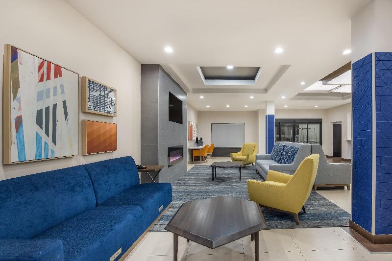 Holiday Inn Express & Suites Perry By IHG image