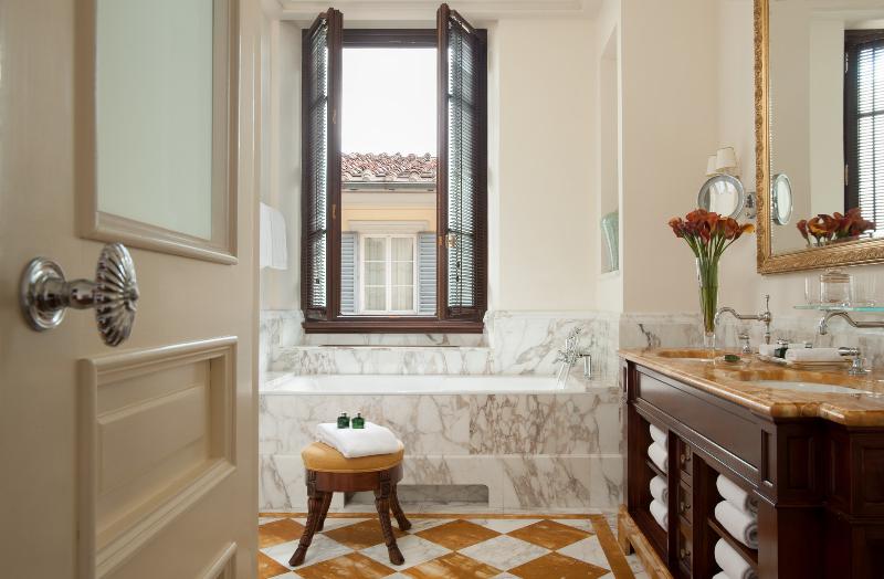 Four Seasons Hotel Firenze image