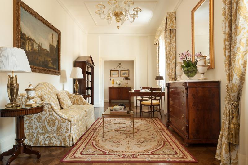 Four Seasons Hotel Firenze image