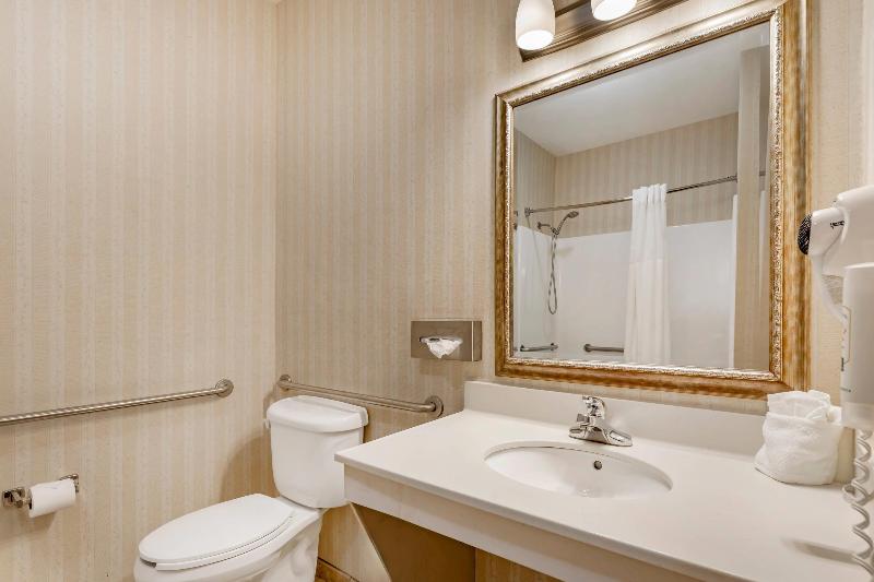 Quality Inn & Suites Wellington - Fort Collins image