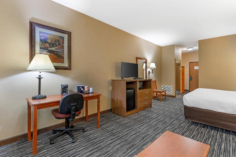 Quality Inn & Suites Wellington - Fort Collins image