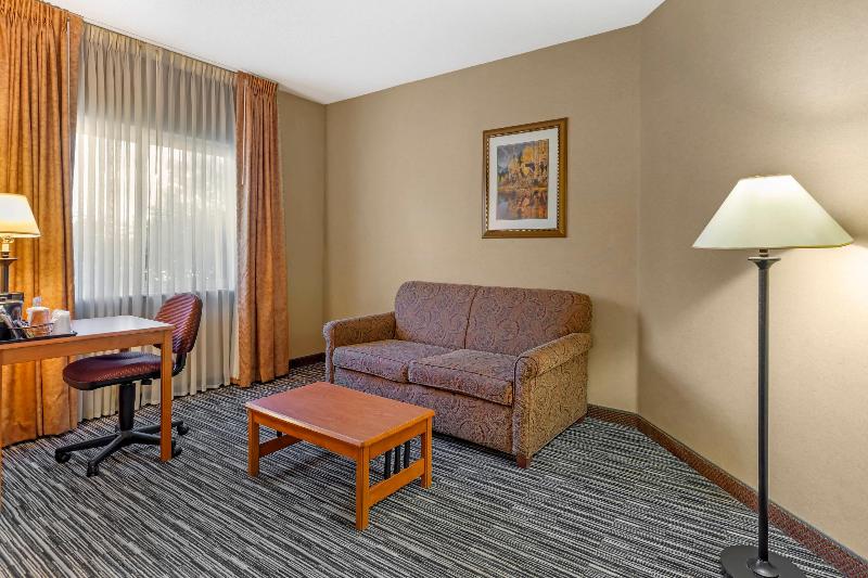 Quality Inn & Suites Wellington - Fort Collins image