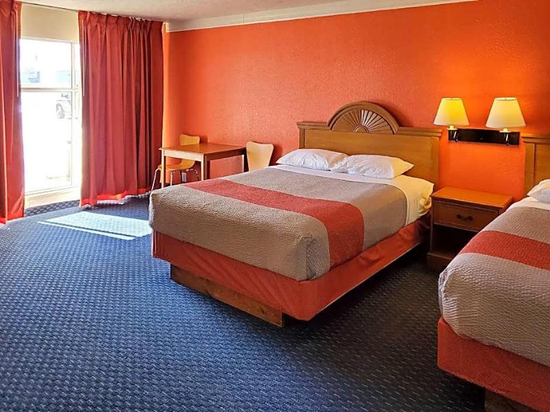 Americas Best Value Inn & Suites Cañon City image
