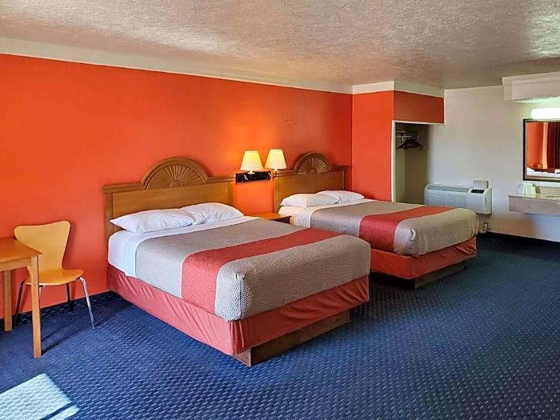 Americas Best Value Inn & Suites Cañon City image