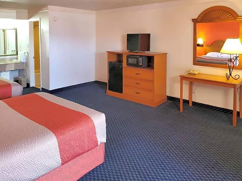Americas Best Value Inn & Suites Cañon City image