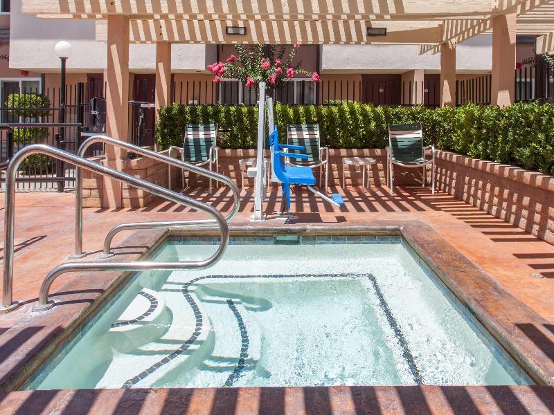 Ramada by Wyndham Fresno North image