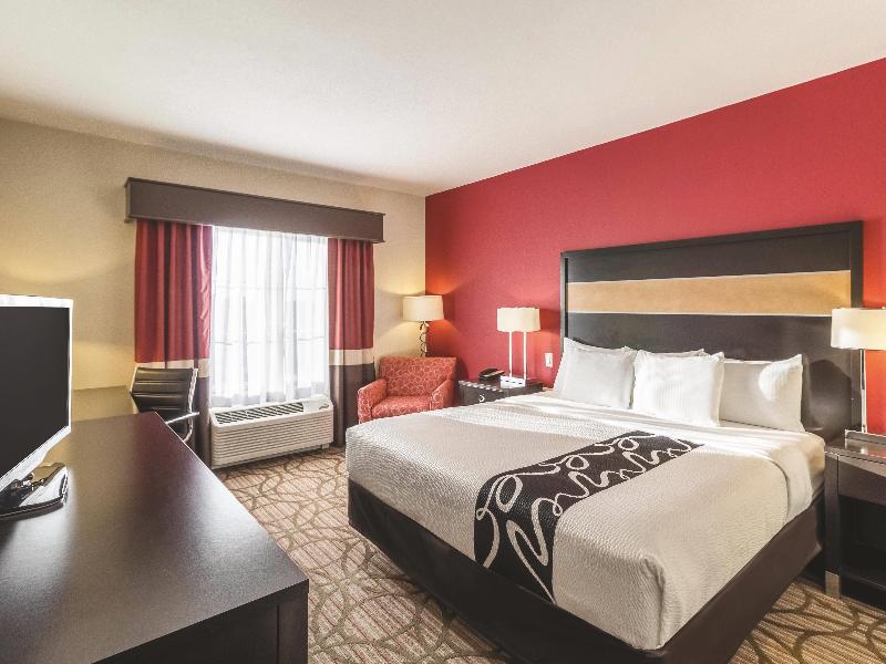 DOUBLE Accessible KING SIZE BED