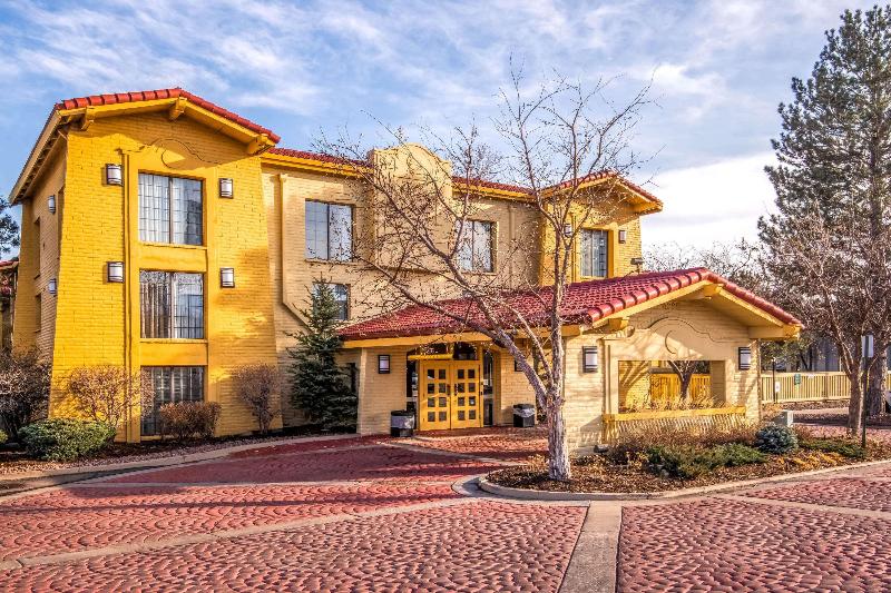 La Quinta Inn Colorado Springs Garden of the Gods image