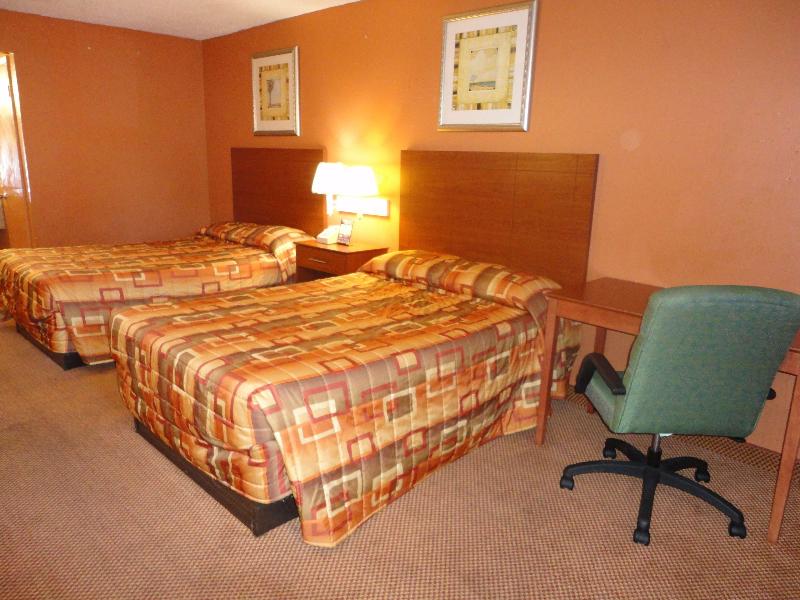 Plantation Inn & Lounge