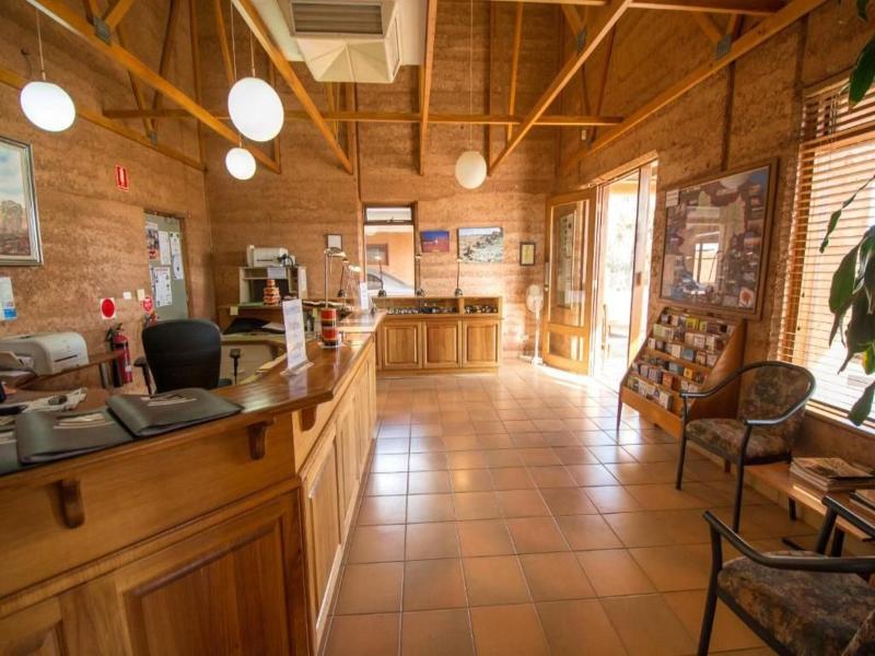 Mud Hut Motel