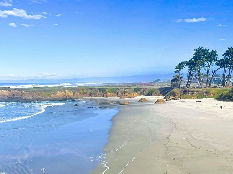 Glass Beach Inn