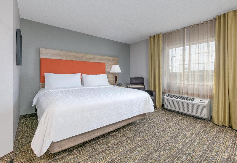 Candlewood Suites West Fort Worth image