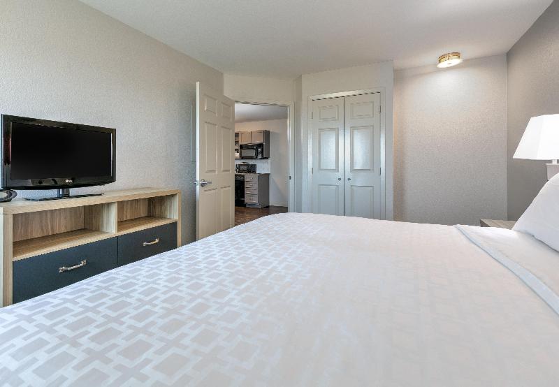 Candlewood Suites West Fort Worth image