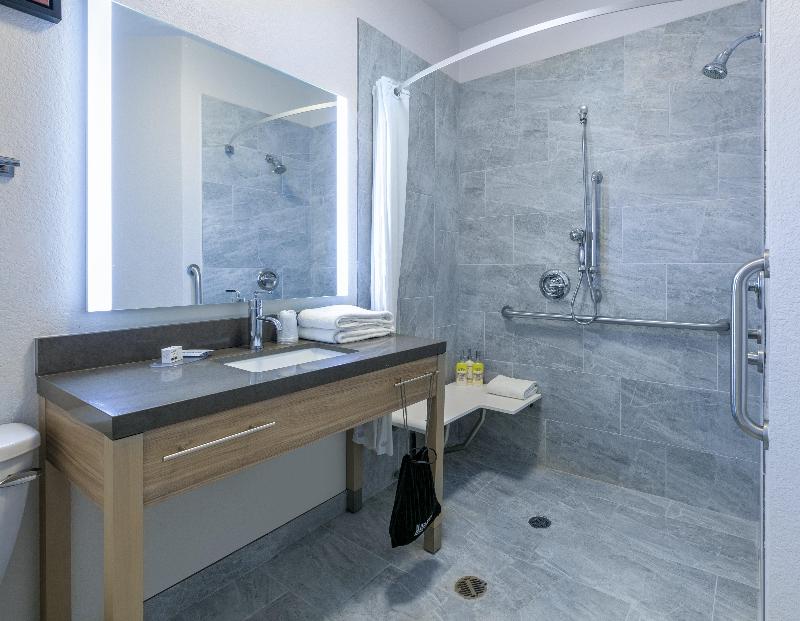 Candlewood Suites West Fort Worth image