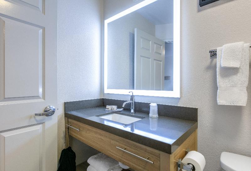 Candlewood Suites West Fort Worth image