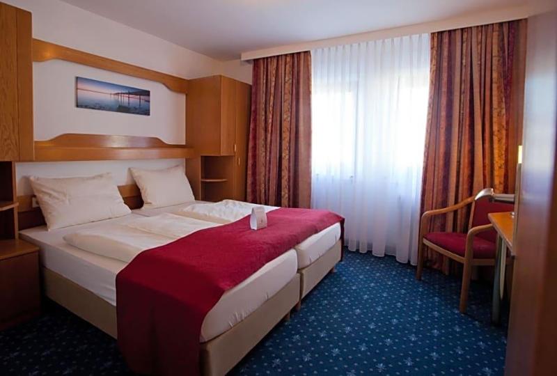Knaus image