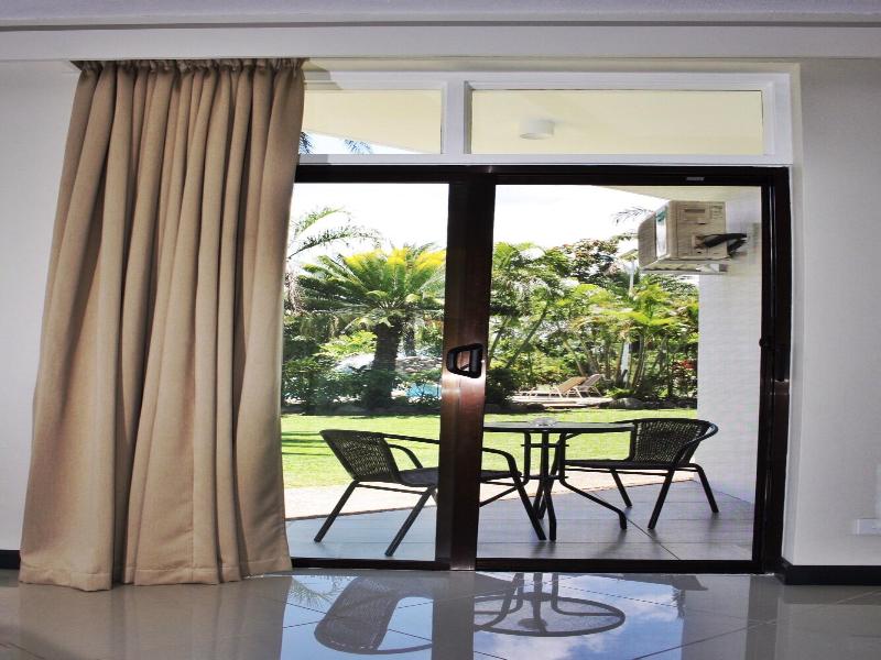 Hotel Oasis image