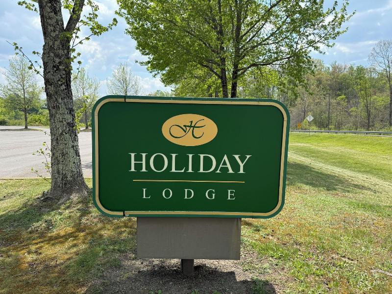 Holiday Lodge Hotel & Conference Center