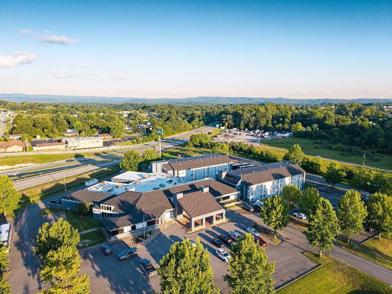 Holiday Lodge Hotel & Conference Center