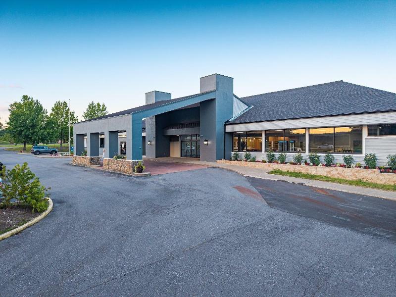 Holiday Lodge Hotel & Conference Center