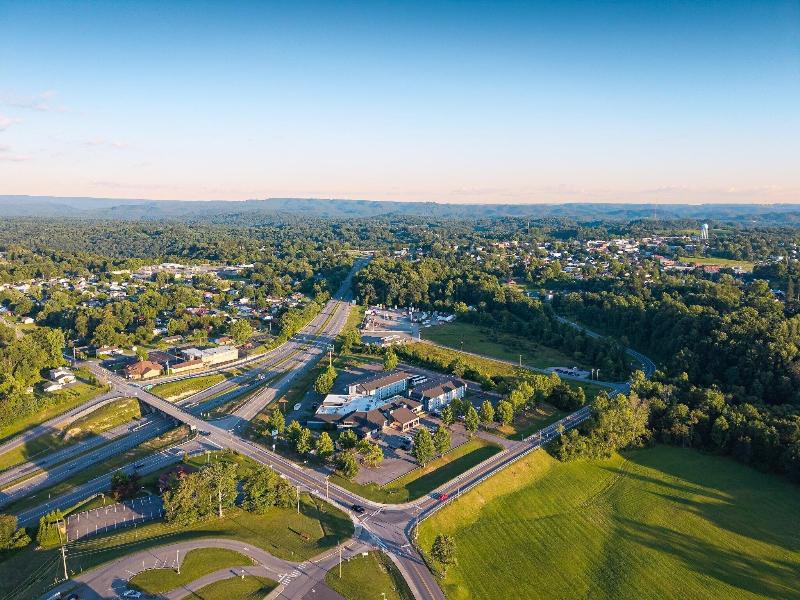 Holiday Lodge Hotel & Conference Center