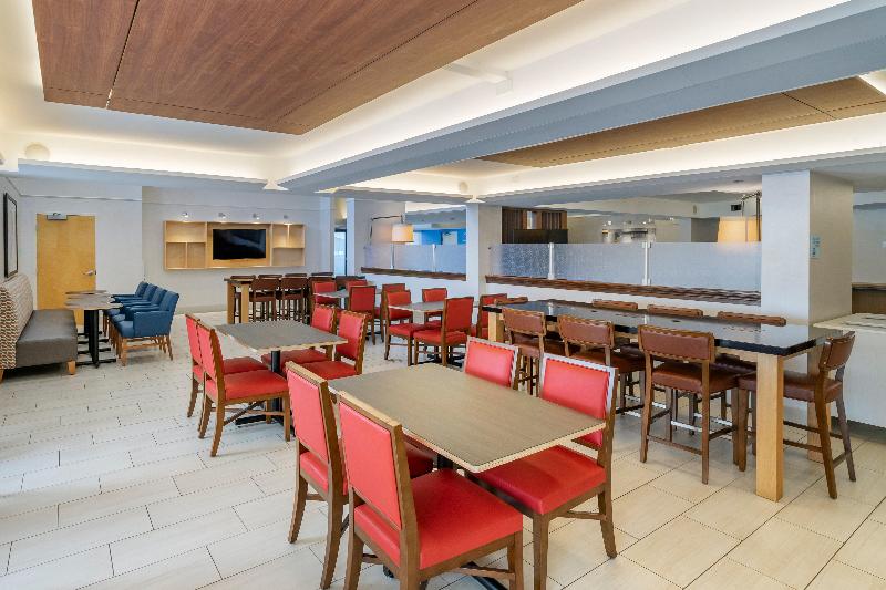 Holiday Inn Express Cape Coral - Fort Myers Area image