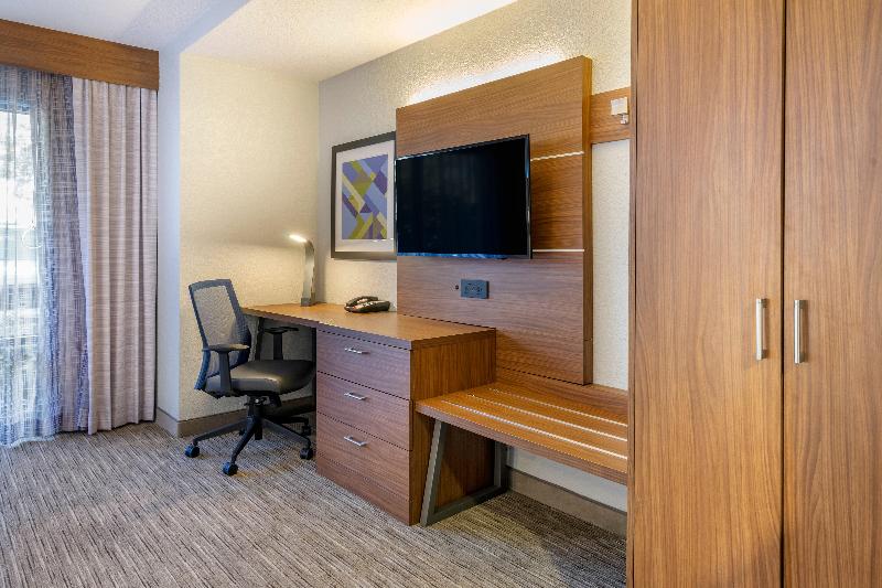 Holiday Inn Express Cape Coral - Fort Myers Area image