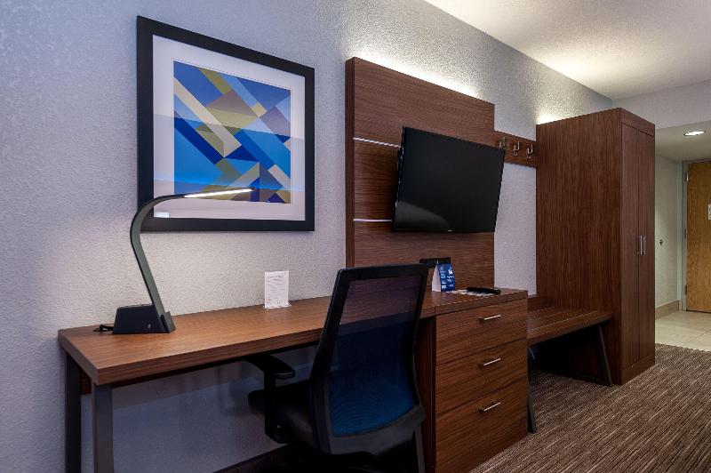 Holiday Inn Express Cape Coral - Fort Myers Area image